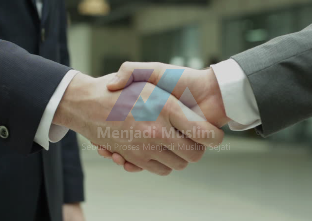 Hukum Bersalaman Setelah Shalat